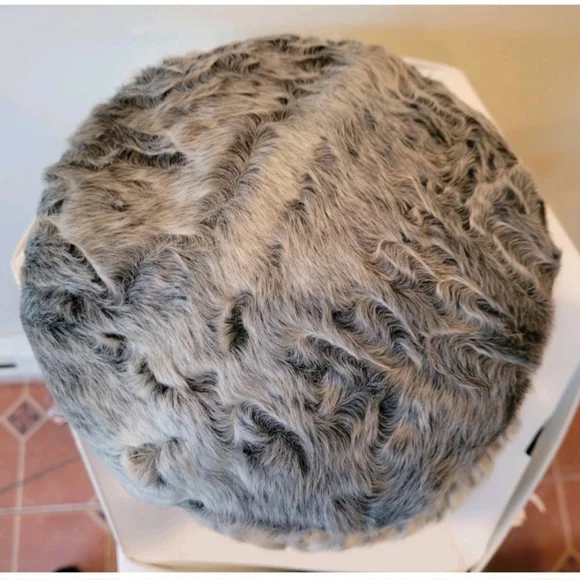 Vintage Women\'s Persian Lamb Pill Box Silver Grey Hat, Antonovich Furs Vintage Women main image 2